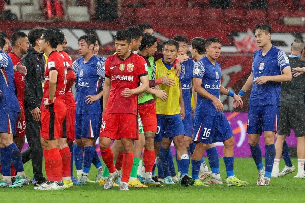 牛8速配 海港2-3不敌申花，上赛季足协杯冠亚军均被淘汰